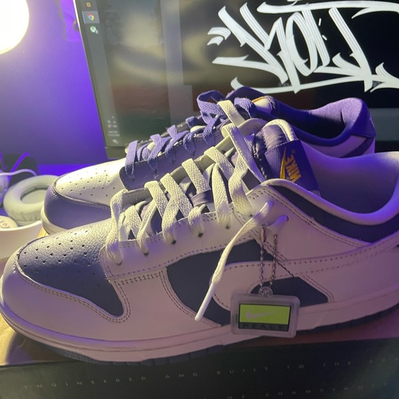 Nike Dunk Low “Flip The Old School” - Picture 2 of 8